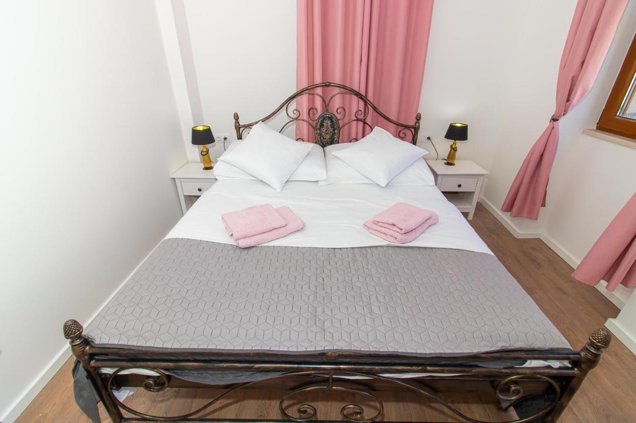 Luxury Apartments Iris Mostar Eksteriør billede