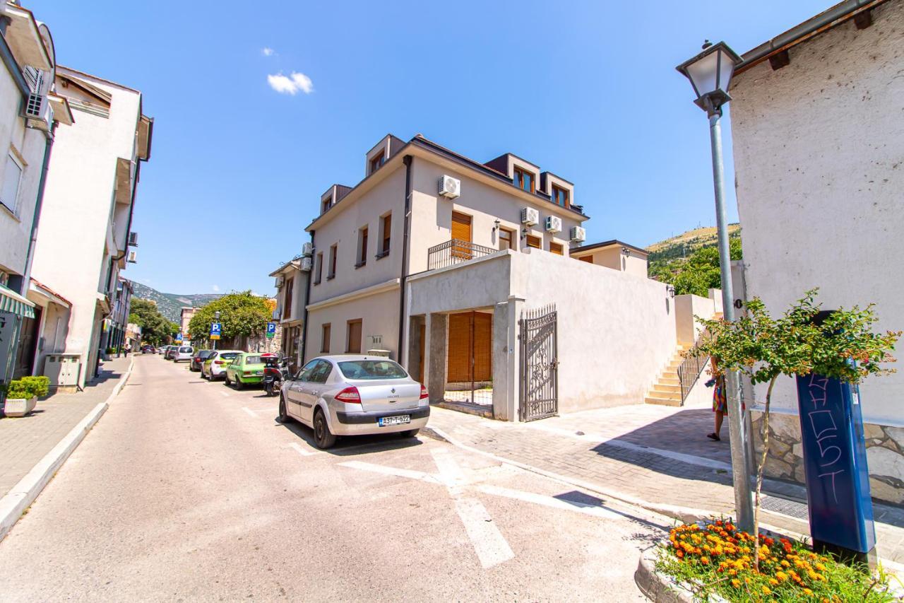 Luxury Apartments Iris Mostar Eksteriør billede